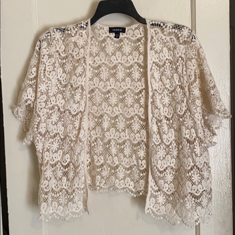 Knitted shrug
